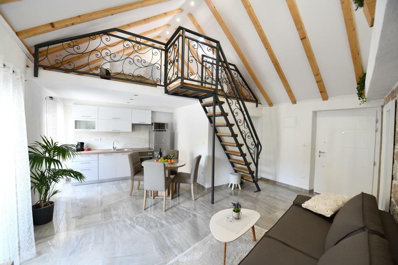 Lavanda Apartment Sinj
